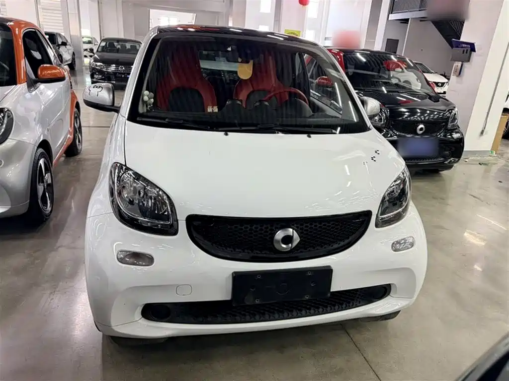 smart Fortwo 2018 — фото 6