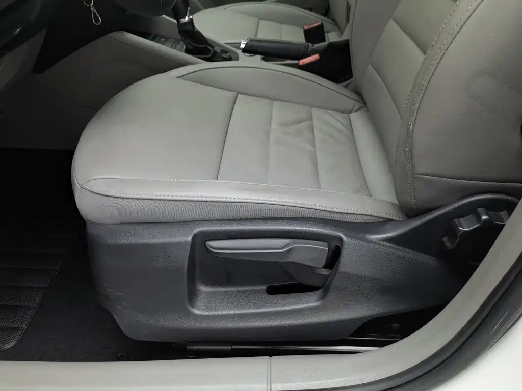 Skoda Octavia 2015 — фото 20