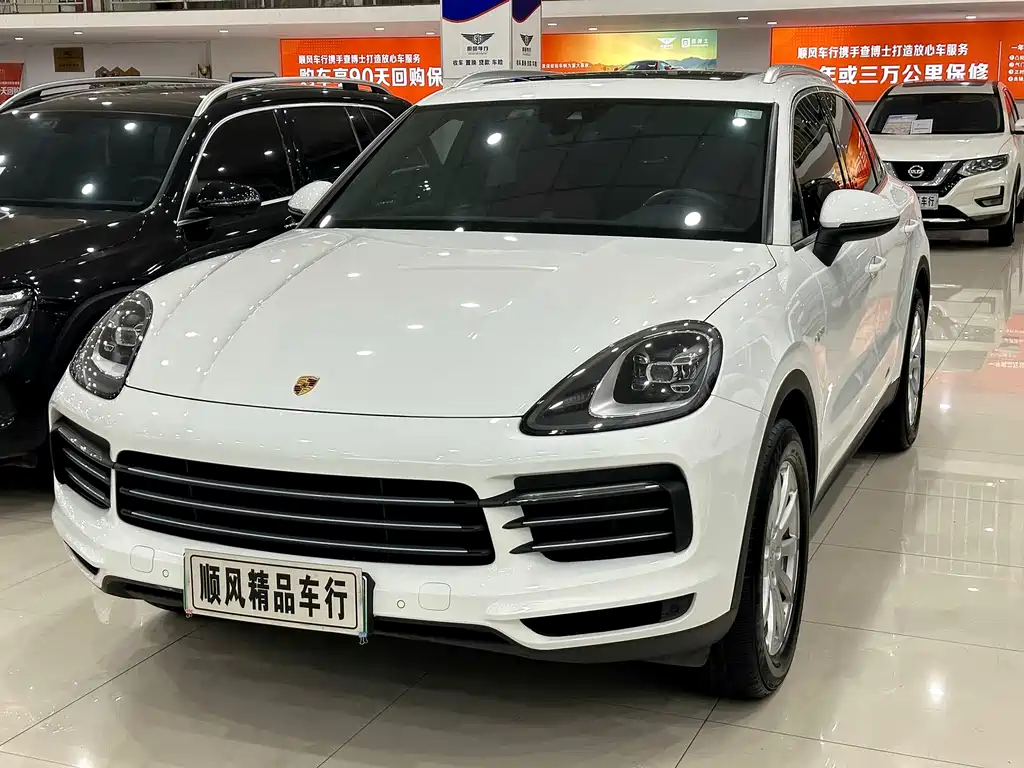 Porsche Cayenne New Energy 2019 — фото 33