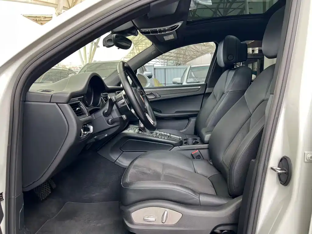 Porsche Macan 2018 — фото 3