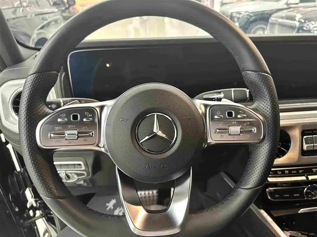 Mercedes-Benz G-Class 2023 — фото 12