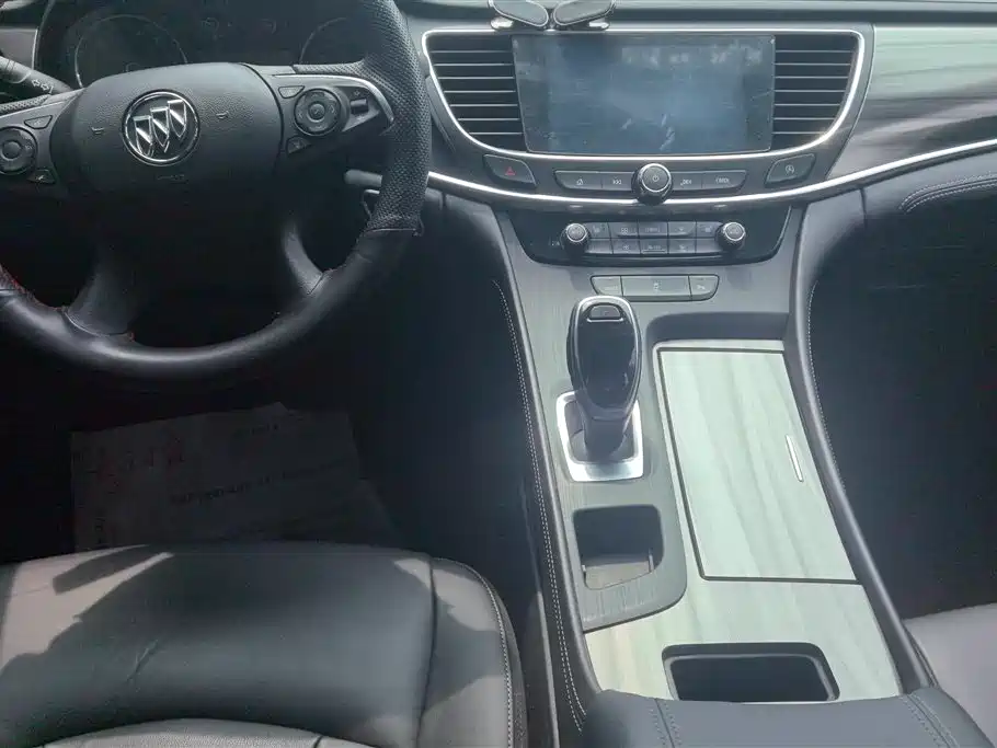 Buick LaCrosse 2019 — фото 12