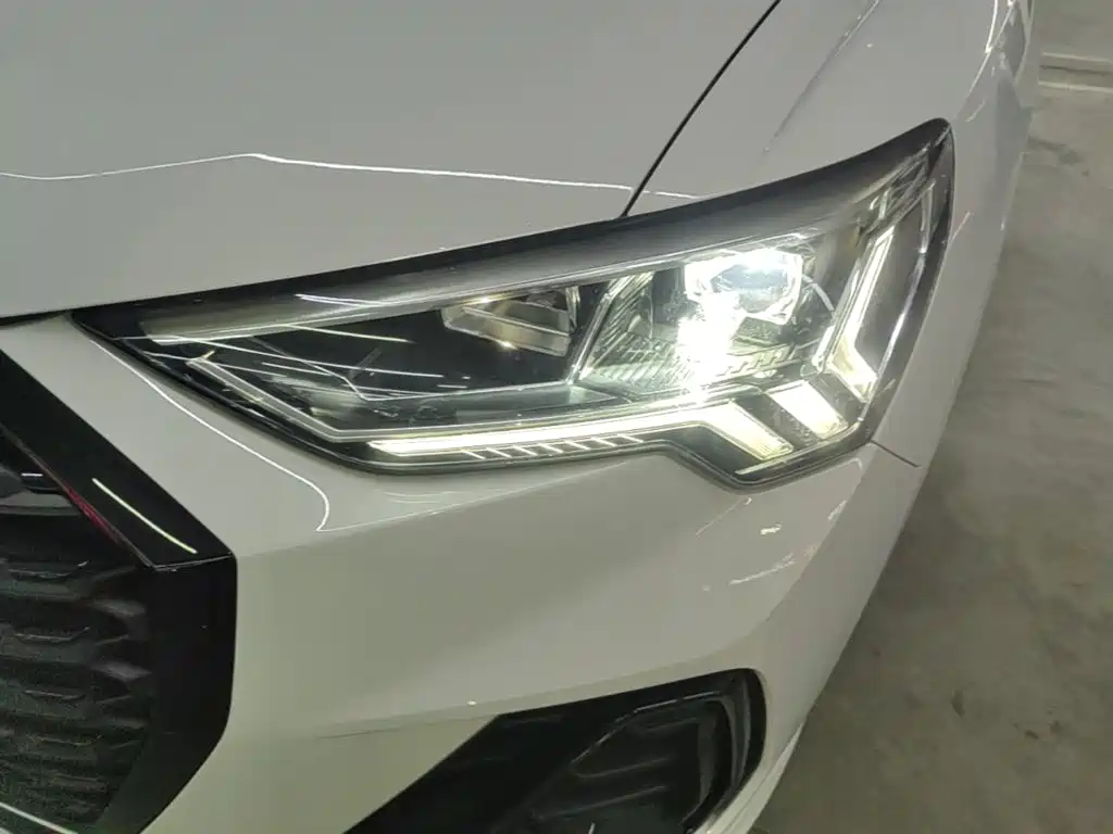 Audi Q3 Sportback 2022 — фото 24