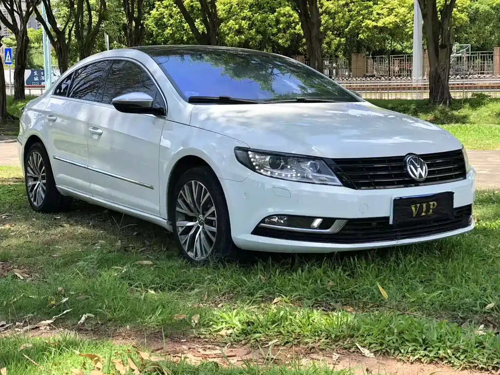 Volkswagen CC 2014 — фото 1