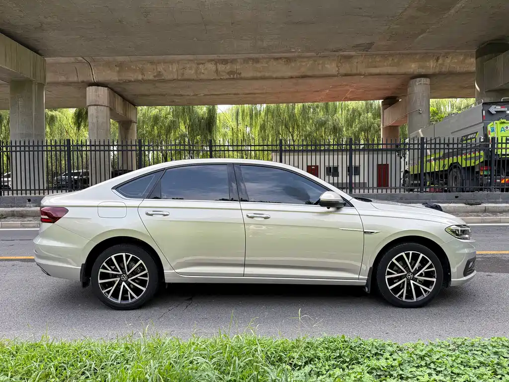 Volkswagen Lavida 2022