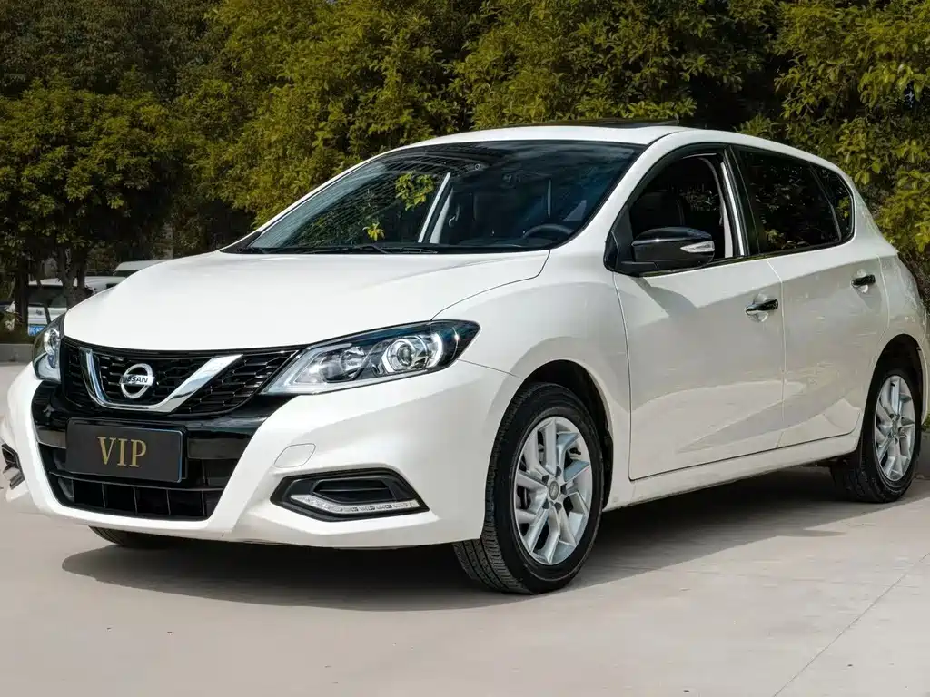 Nissan Tiida 2021 — фото 1