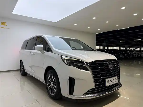 Buick GL8 2023