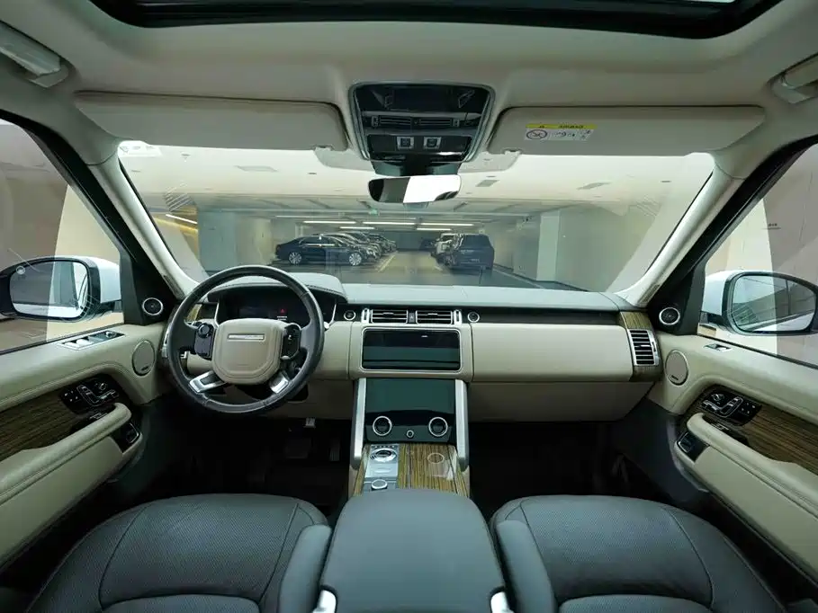 Land Rover Range Rover 2020 — фото 20