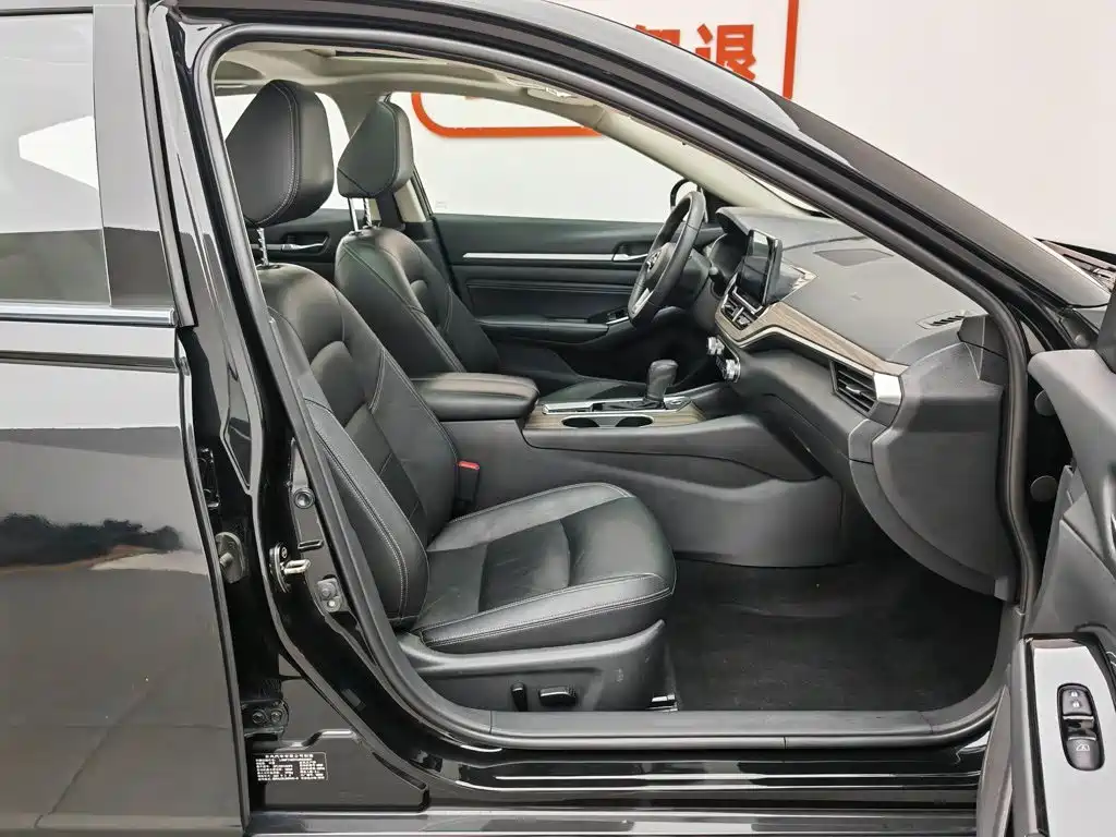Nissan Teana 2021 — фото 23