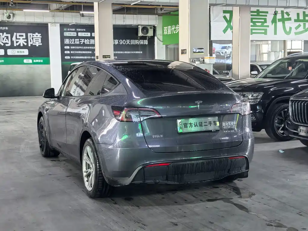 Tesla Model Y 2022 — фото 14