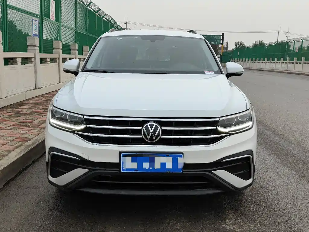 Volkswagen Tiguan L 2022 — фото 2