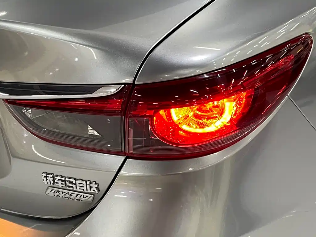 Mazda Atenza 2018 — фото 12