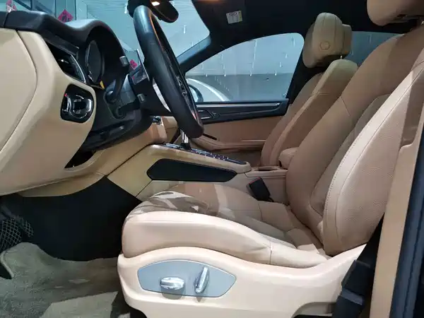 Porsche Macan 2016