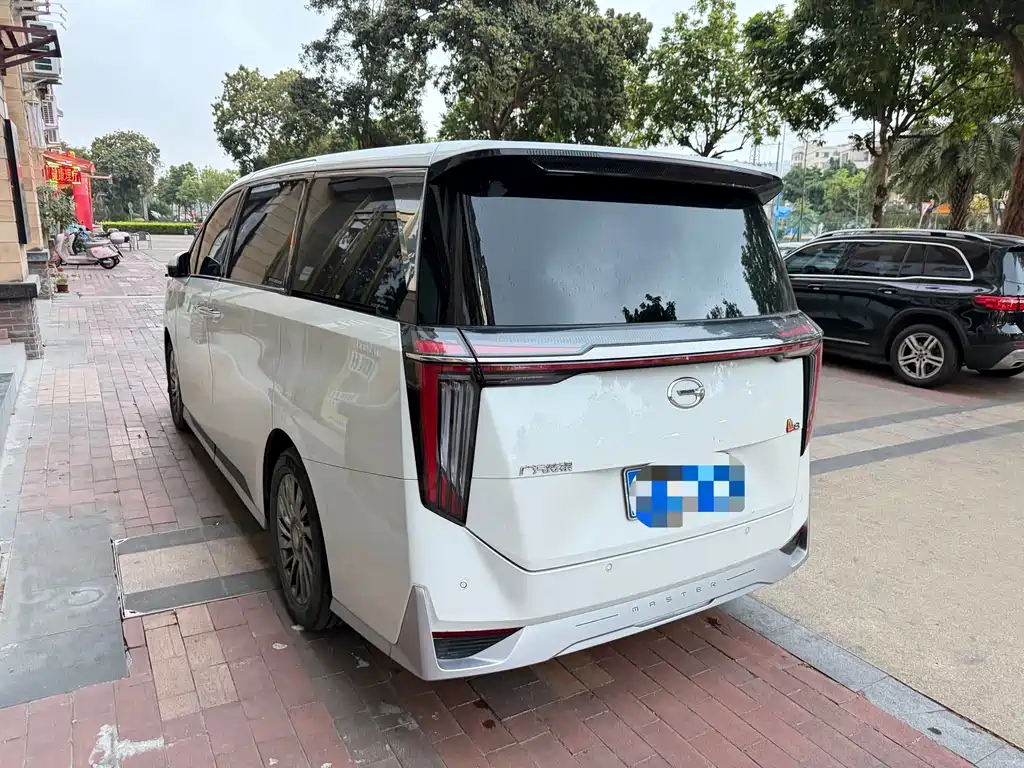 GAC Motor Trumpchi M8 2023 — фото 3