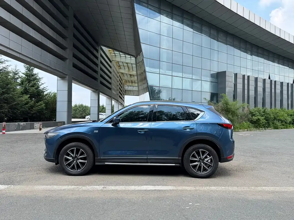 Mazda CX-5 2018 — фото 9