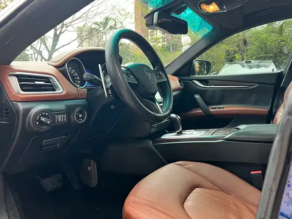 Maserati Ghibli 2014