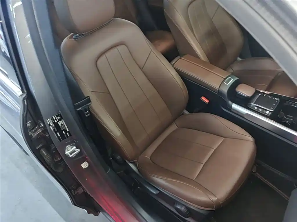 Mercedes-Benz GLB 2023 — фото 25