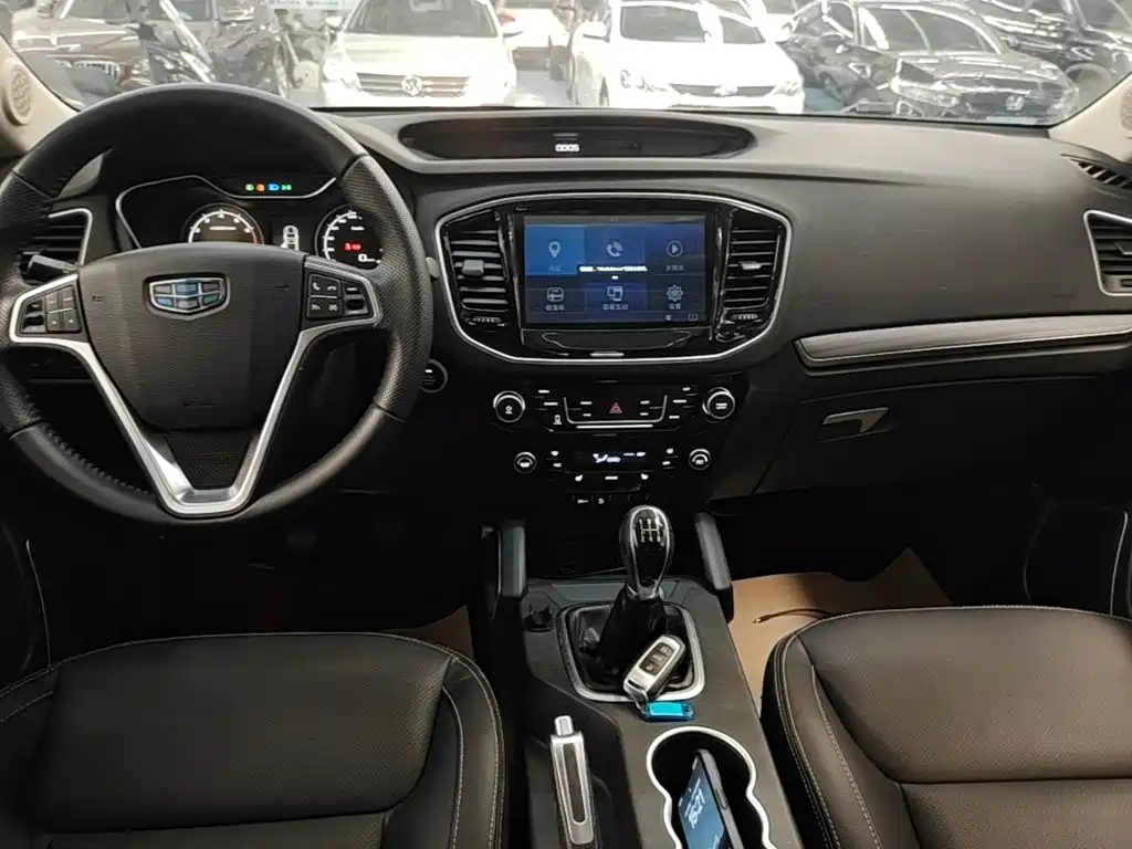 Geely Vision X6 2017 — фото 14