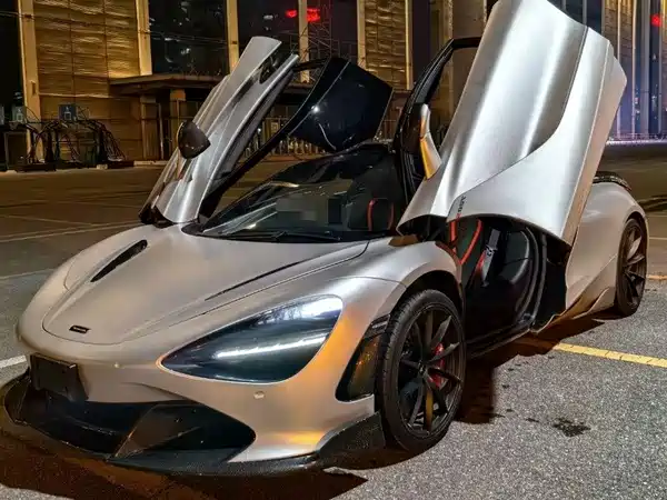 McLaren 720S 2017