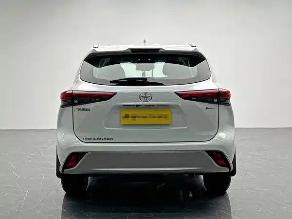 Toyota Highlander 2025