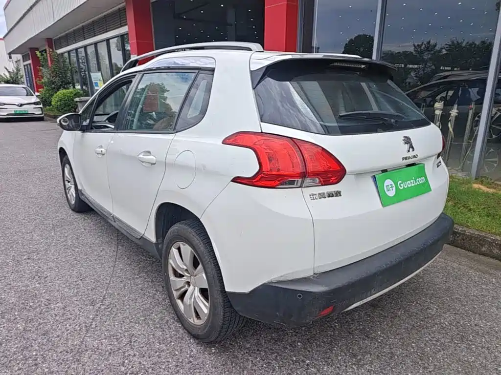 Peugeot 2008 2015