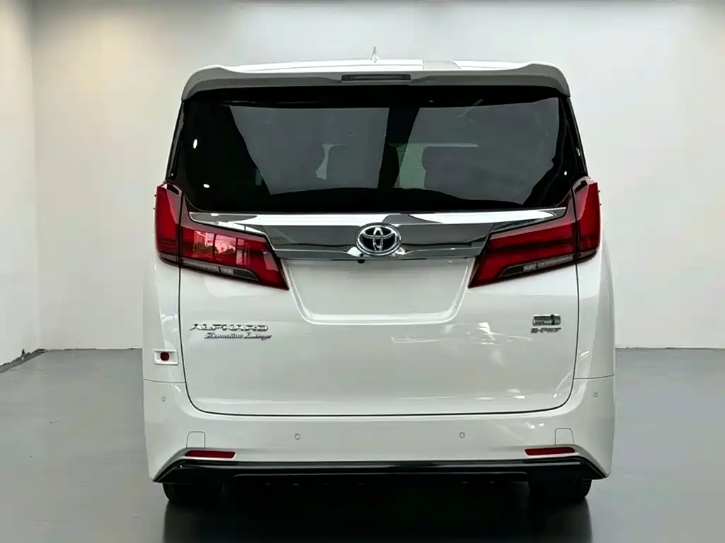 Toyota Alphard 2021 — фото 10