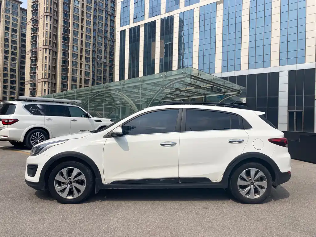 Kia KX Cross 2018 — фото 3