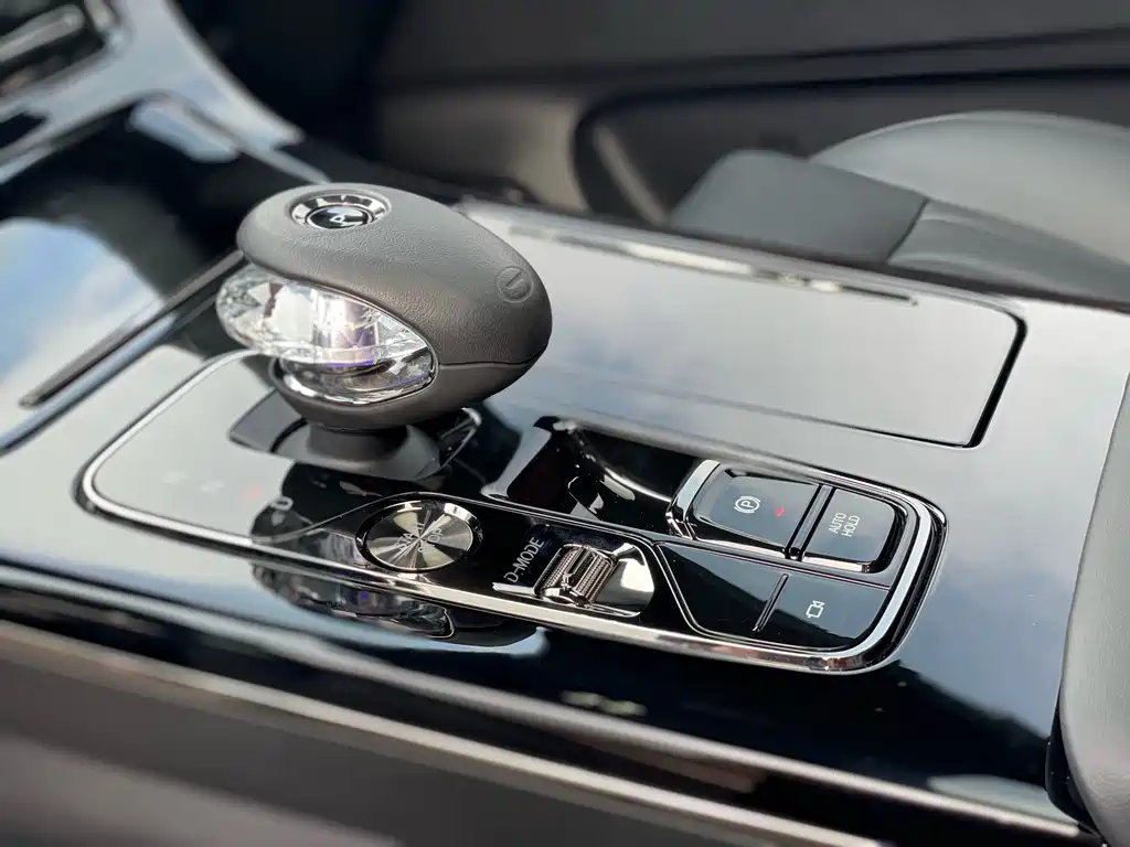 GAC Motor Trumpchi M8 2023 — фото 12