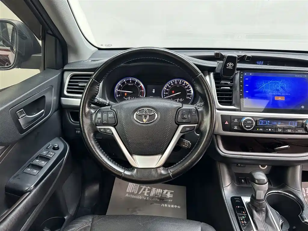 Toyota Highlander 2016 — фото 10