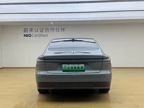 NIO ET7 2023