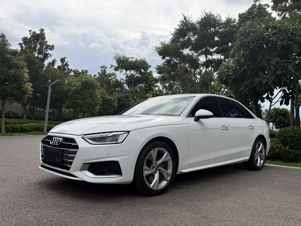 Audi A4L 2020