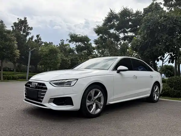 Audi A4L 2020