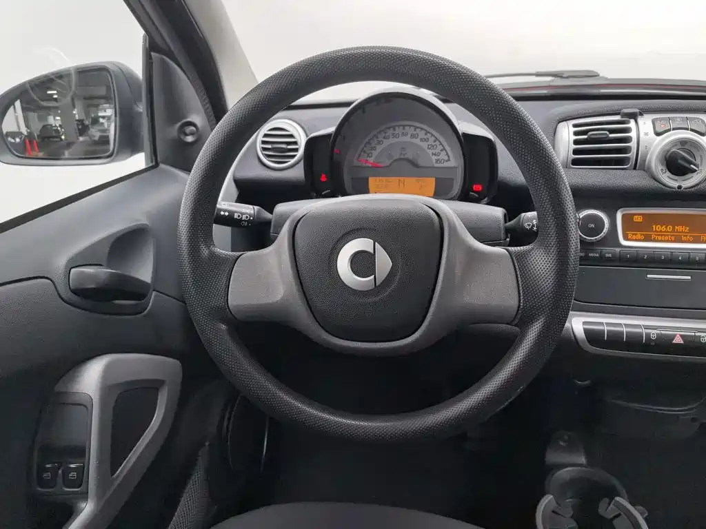 smart Fortwo 2014 — фото 11