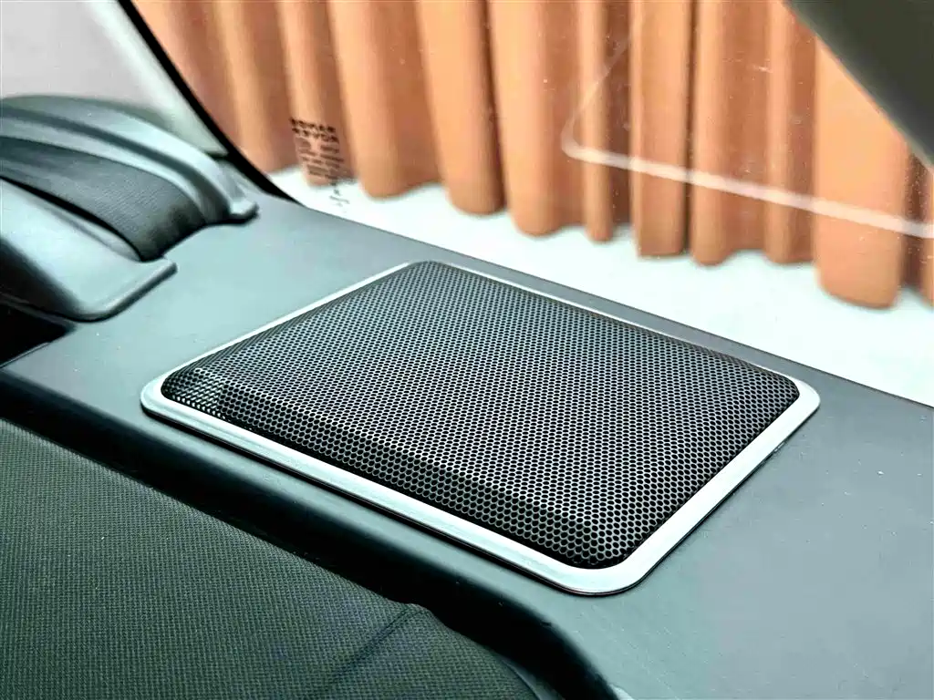 Land Rover Range Rover 2018 — фото 16