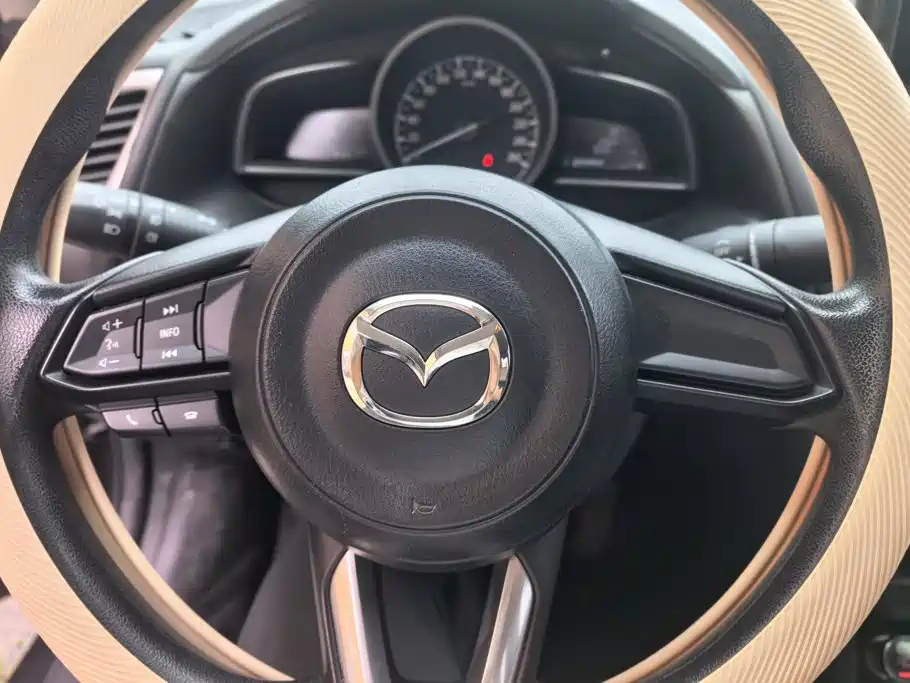 Mazda 3 Angkesela 2018 — фото 15