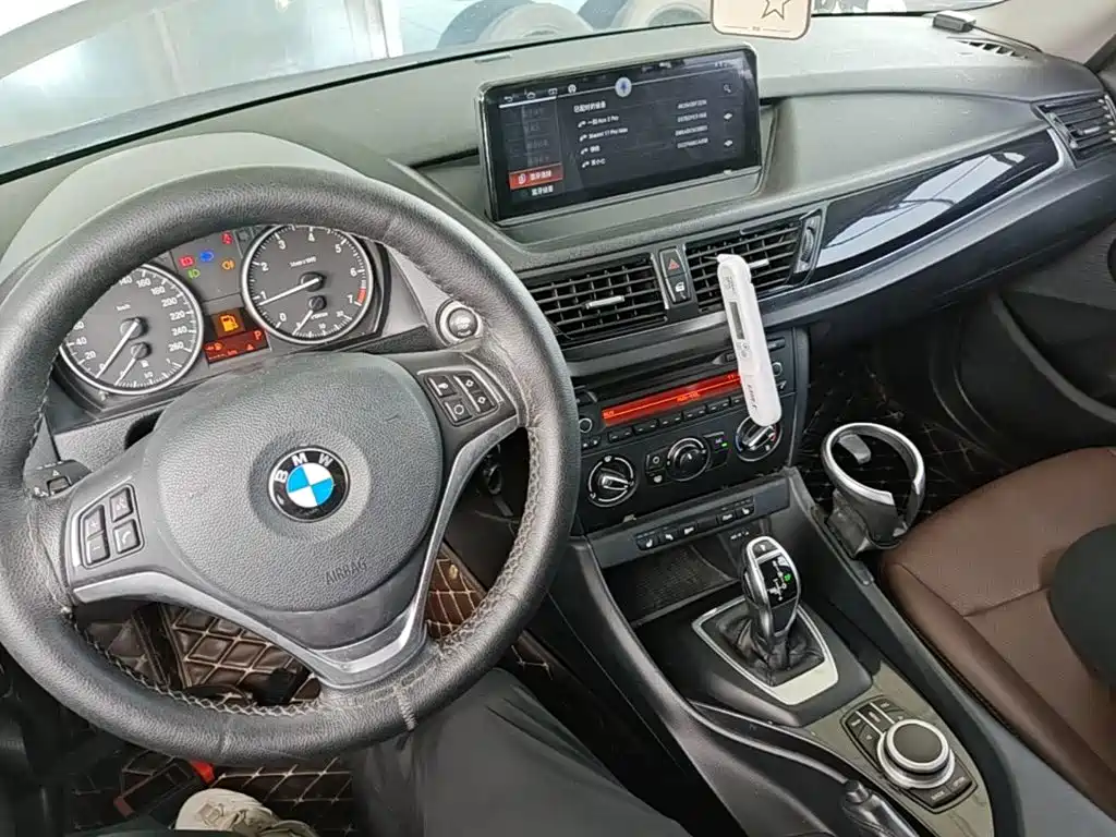 BMW X1 2015 — фото 10