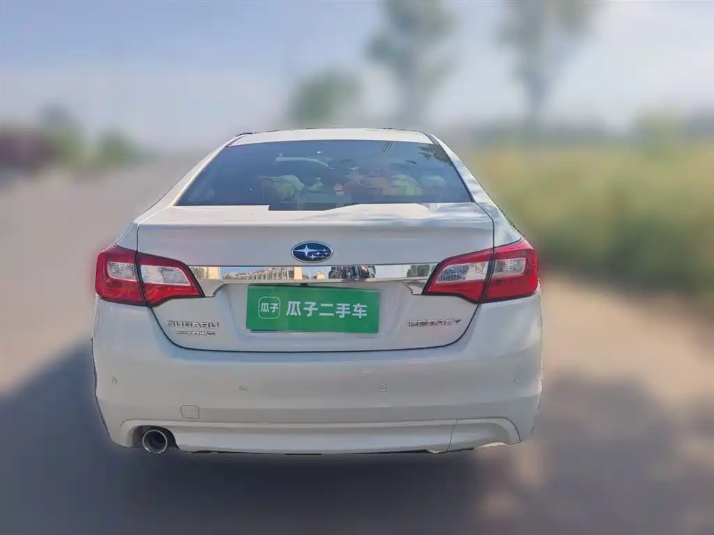 Subaru Legacy 2016 — фото 12