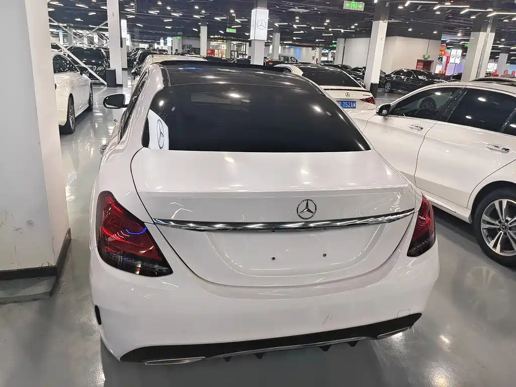 Mercedes-Benz C-Class 2019 — фото 15