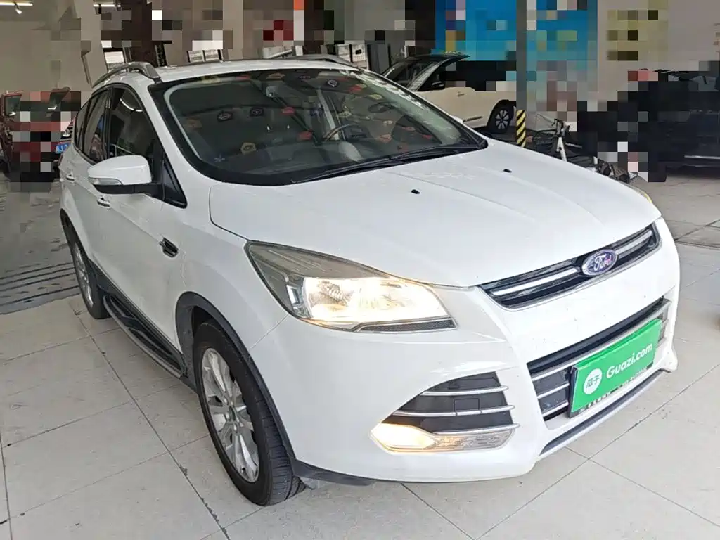 Ford Kuga 2015