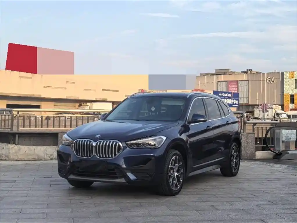 BMW X1 2020 — фото 1