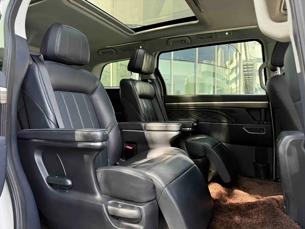 GAC Motor Trumpchi M8 2019 — фото 10