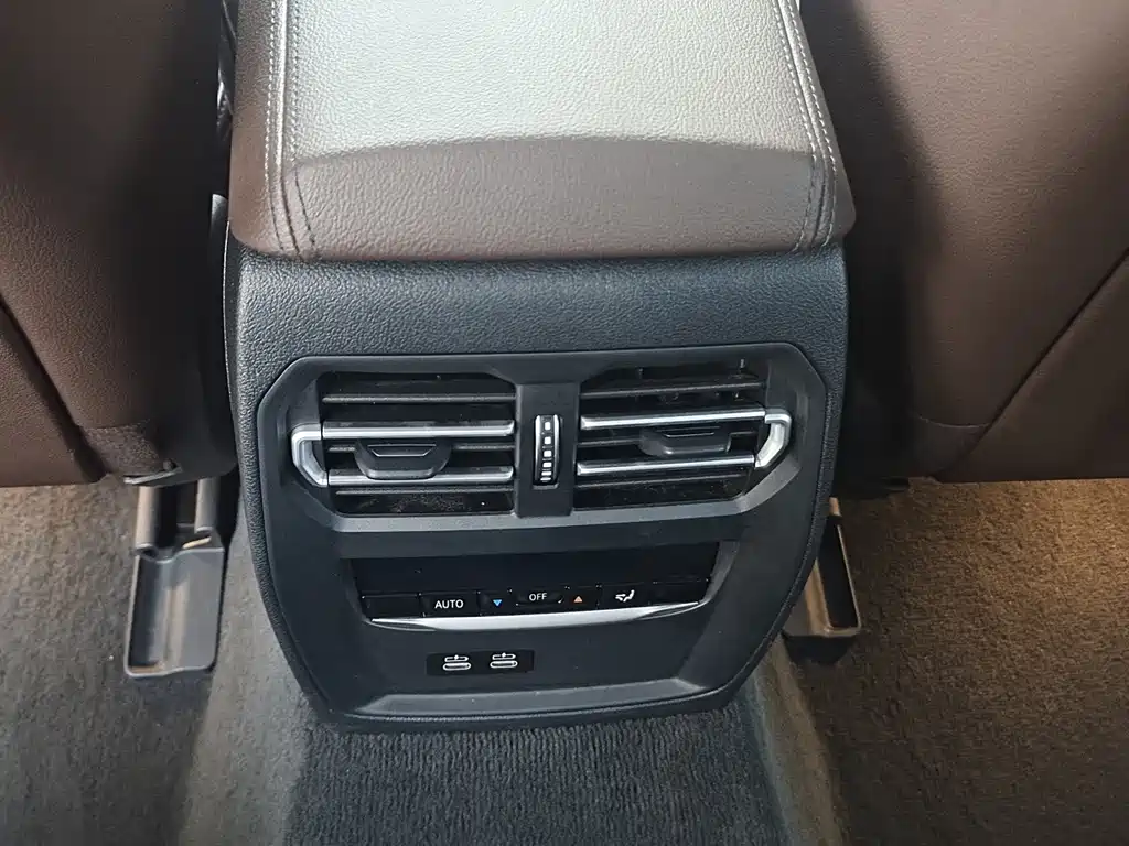 BMW i3 2022 — фото 12