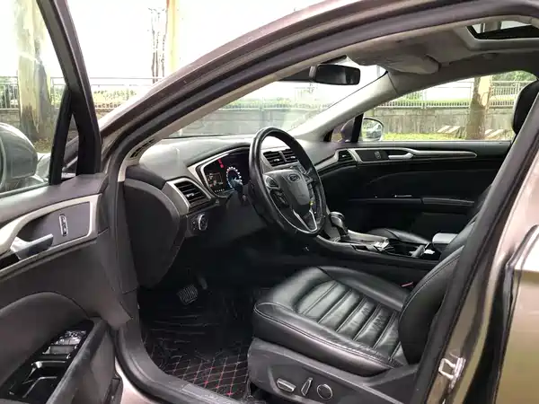 Ford Mondeo 2016