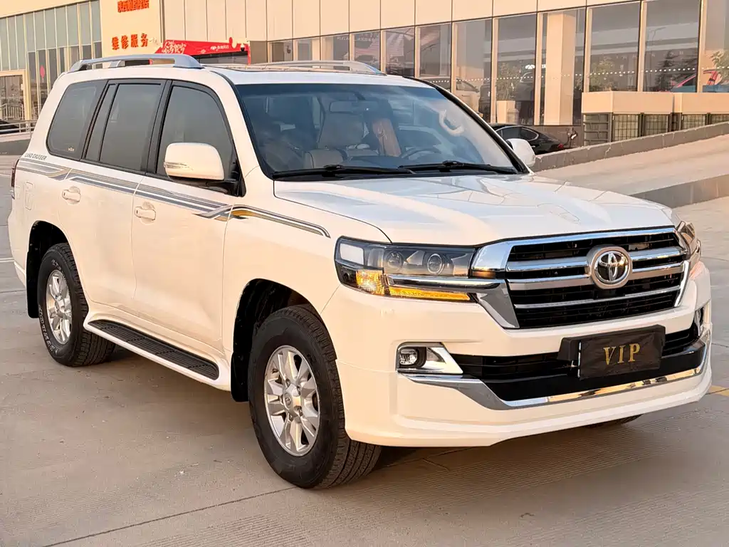 Toyota Land Cruiser 2014 — фото 3