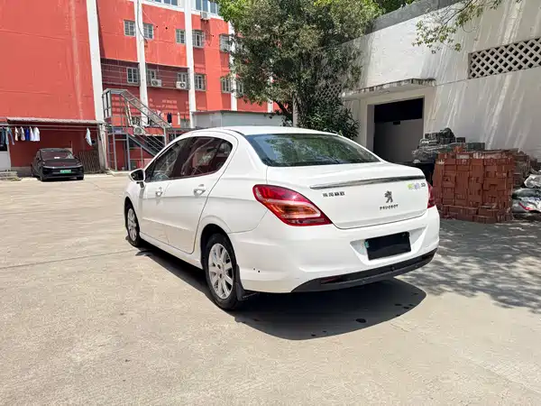 Peugeot 308 2013