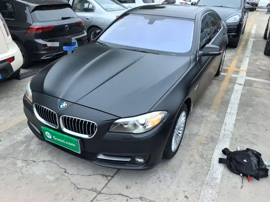 BMW 5 Series 2015 — фото 1