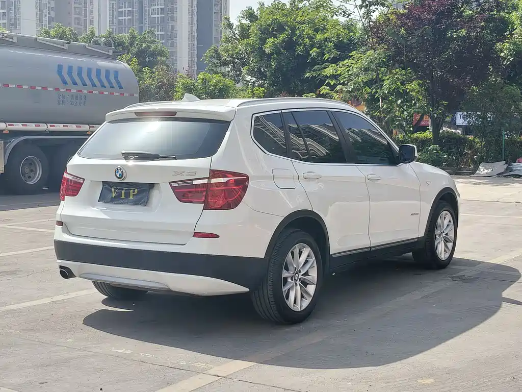 BMW X3 2014 — фото 9
