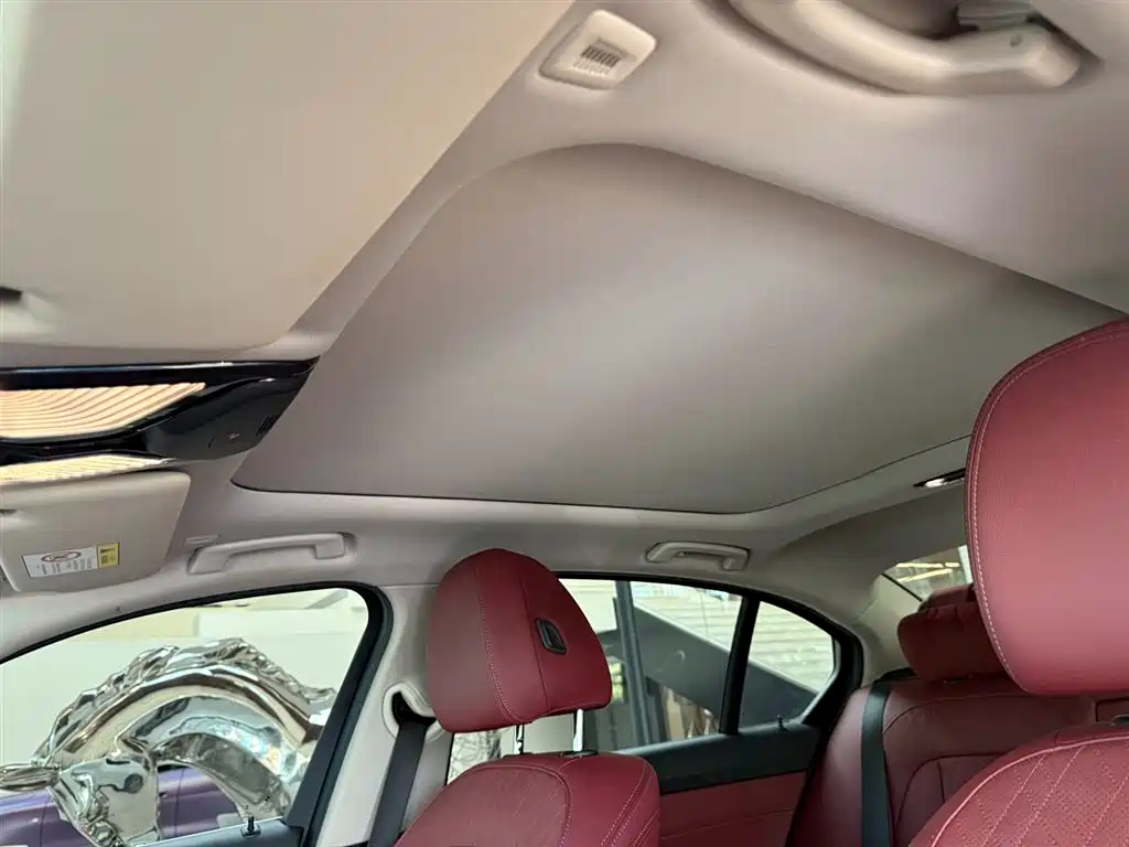BMW i3 2024