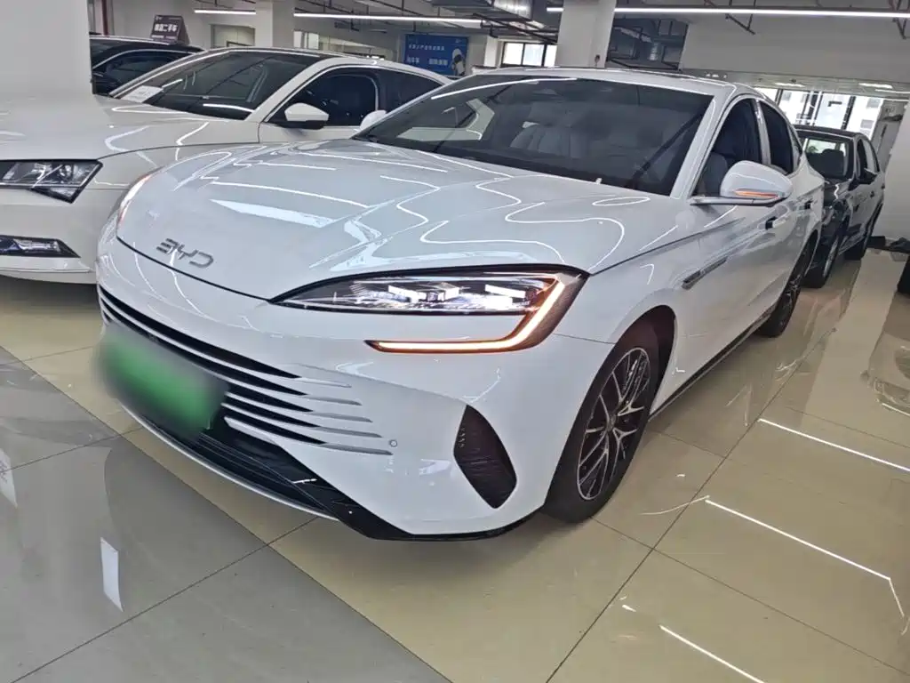 BYD Seal 2024 — фото 1
