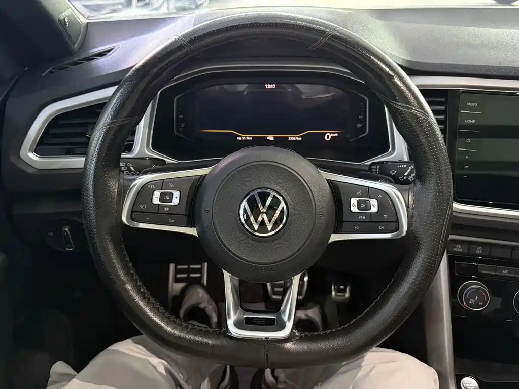 Volkswagen T-Roc 2022 — фото 13